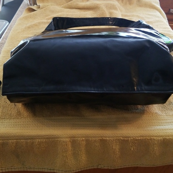 AUTHENTIC GUCCI PURSE - Picture 3 of 8